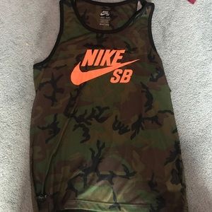 Nike boys camp tank top